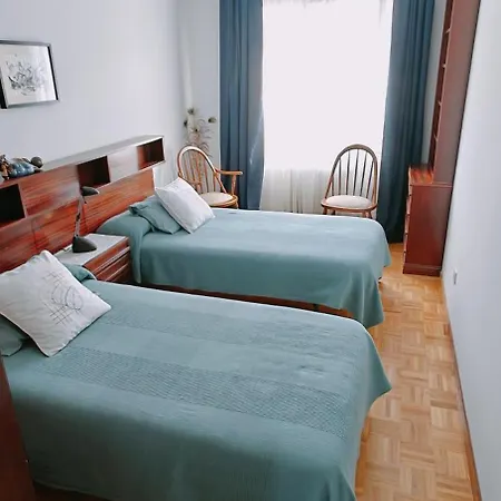 Piso Luminoso Y Acogedor En Primera Linea De Playa Covas Viveiro Apartament