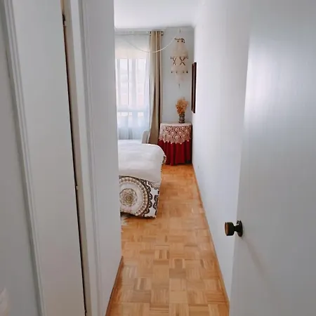 Piso Luminoso Y Acogedor En Primera Linea De Playa Covas Viveiro Apartament *