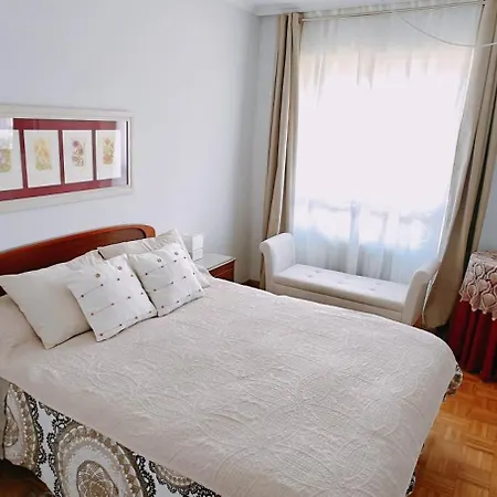 Piso Luminoso Y Acogedor En Primera Linea De Playa Covas Viveiro Apartment San Pedro de Viveiro
