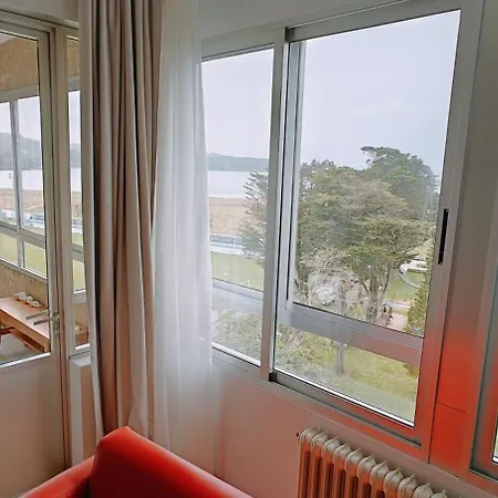 Piso Luminoso Y Acogedor En Primera Linea De Playa Covas Viveiro